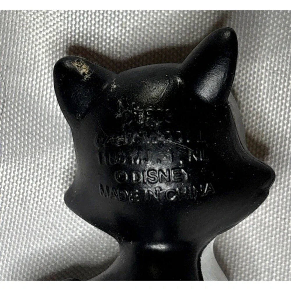 Disney Pinocchio Figaro Cat PVC Animal Black cat Toy Figure Fast Shipping